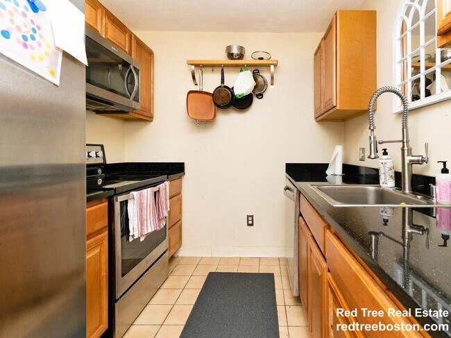 Foto del edificio - 276 Chestnut Hill Ave