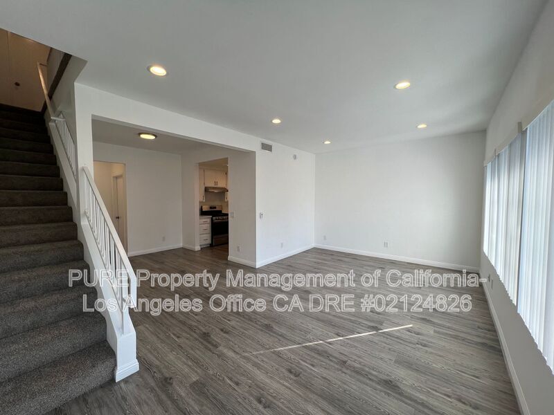 Primary Photo - 1122 166th St