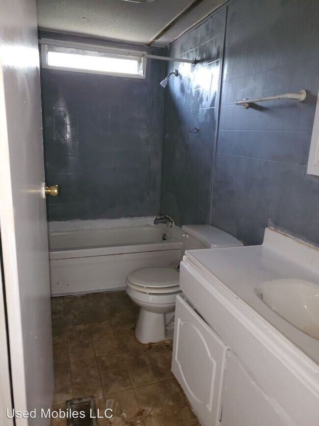Building Photo - 5 br, 3 bath House - 1049 Kojains Place