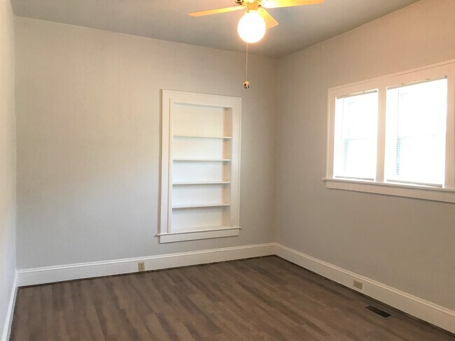 Foto del edificio - Charming Home Designed For Easy Living