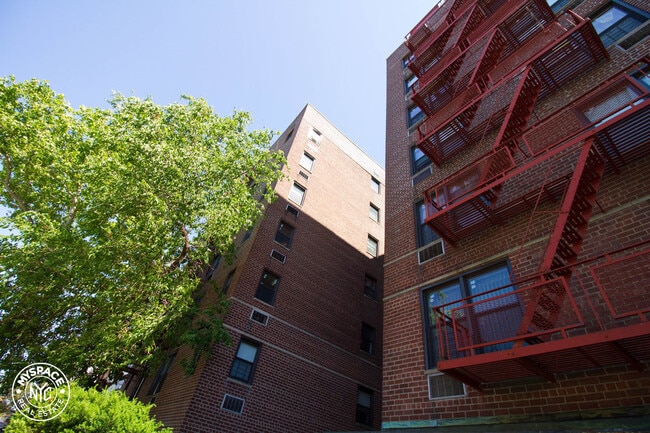 Building Photo - 270 Clarkson Ave