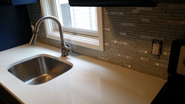 Photo - 107 S 16th St Apartment