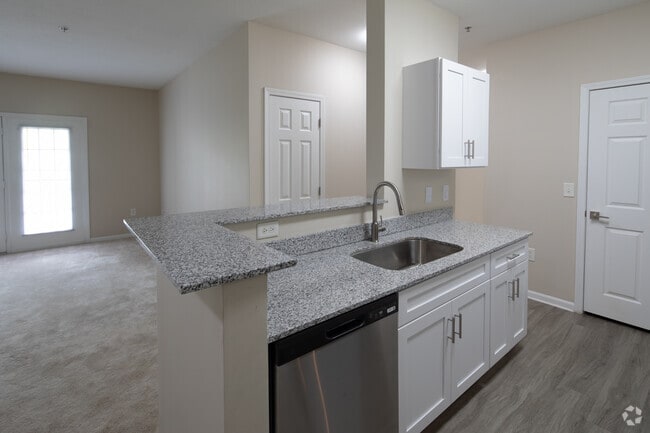 3BR, 2BA - 1,252SF - Kitchen - Haven Cross Creek