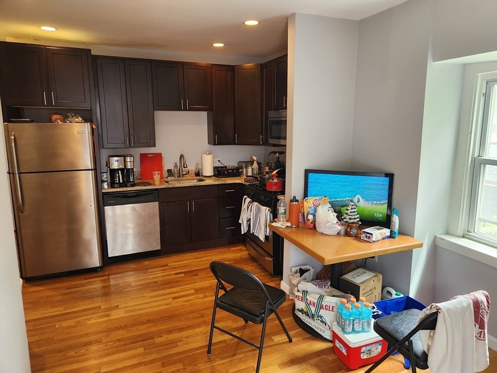 20 Pinckney St Unit 3, Somerville, MA 02145 - Apartments in Somerville ...