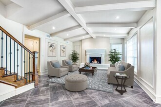 Building Photo - 10515 Berry Knoll Dr