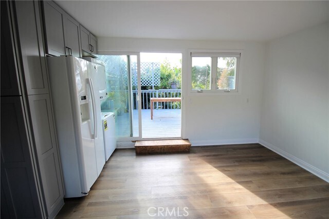 Building Photo - 31863 8th Ave