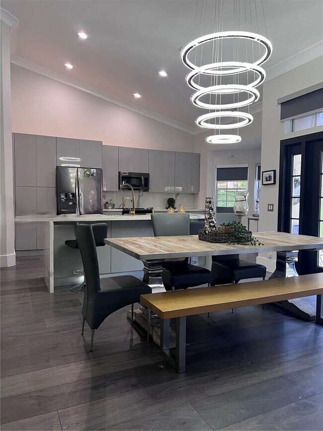 Foto del edificio - 1371 Bayview Cir