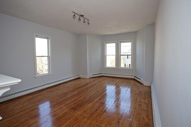 Photo - 3.0 bedroom in Somerville Massachusetts 02143 Apartment