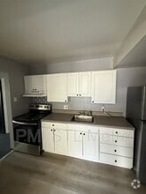 Building Photo - 10736 Spring Garden Dr
