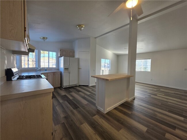 Foto del edificio - 4287 Otis Rd