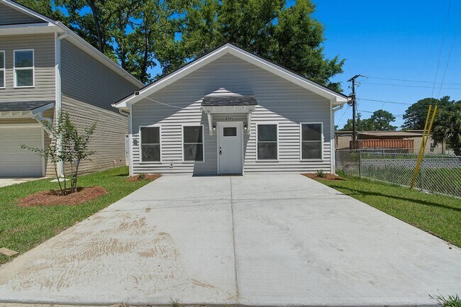 Building Photo - 4705 Boundary St