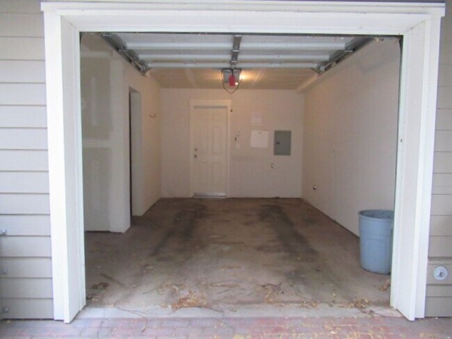 Foto del edificio - 2bd/2.5ba Seattle Townhome