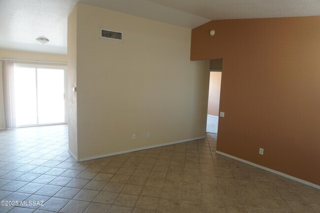 Foto del edificio - 7745 W Shining Moon Way