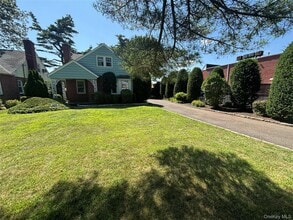 Building Photo - 485 Mineola Blvd