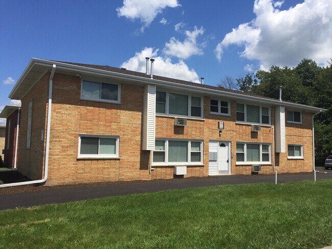 Building Photo - 918 Parkwood Dr