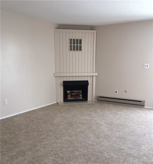 Building Photo - 7507 Woodview St