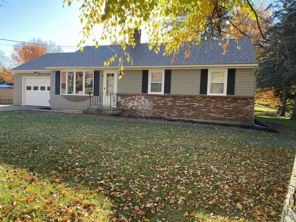 Primary Photo - 121 Woodland Ave