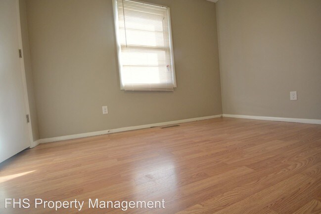 Building Photo - 2 br, 1 bath House - 630 W Edgewood St