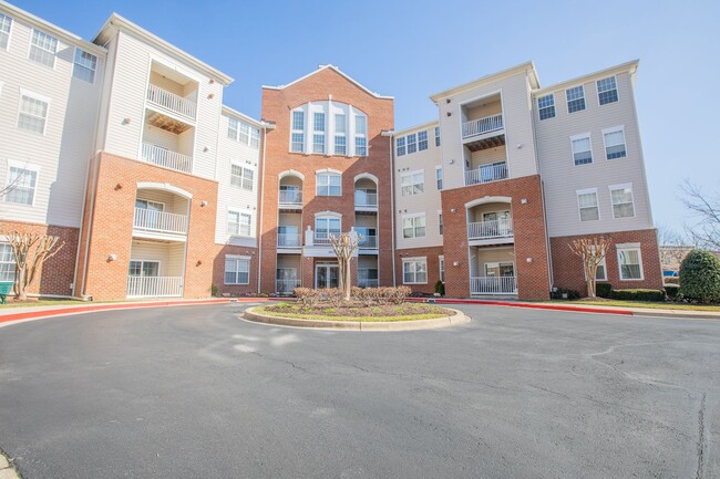 Building Photo - Beautiful 2 BR/2 BA Condo in Gambrills!