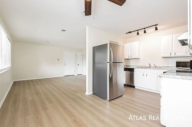 Building Photo - 9411 W 65th Ave
