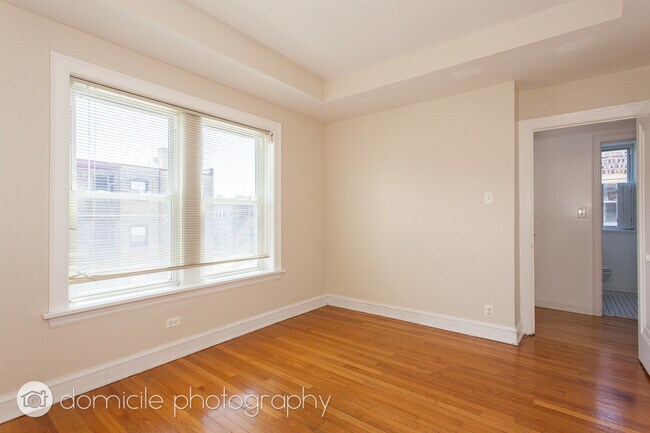 Foto del edificio - 2141 W Arthur Ave