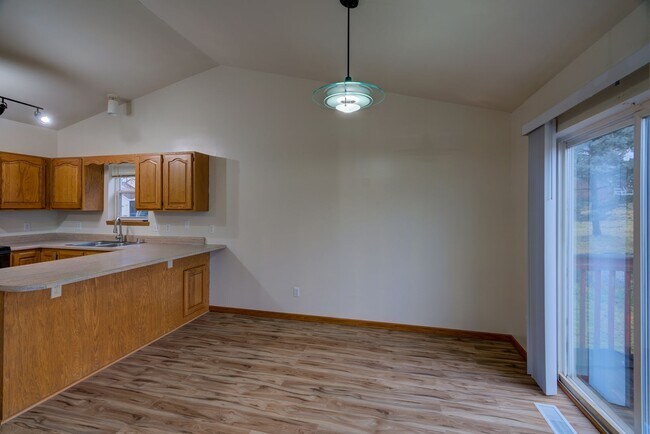 Building Photo - 1509 Bultman Rd