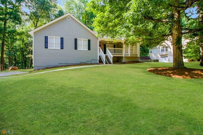 Building Photo - 301 Asbury Ln