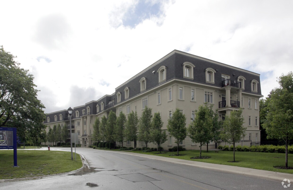 Photo du bâtiment - Centennial Forest Heights