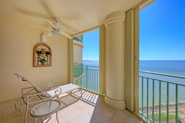 Building Photo - 980 Cape Marco Dr