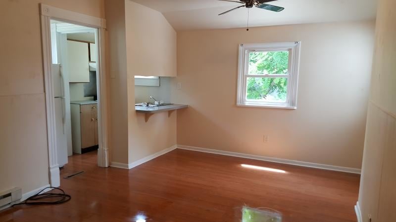 Primary Photo - 229 1/2 Ellis St