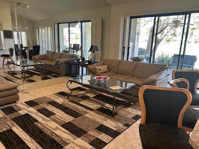 Foto del edificio - 55090 Shoal Creek