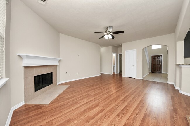 Foto del edificio - 24503 Hikers Bend Dr