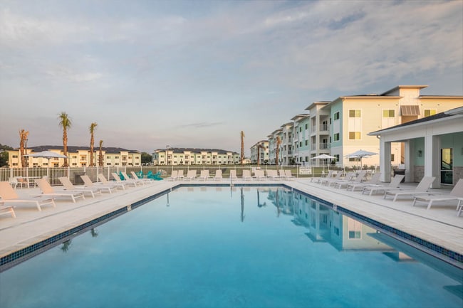 Building Photo - Sunnyside Apartments
