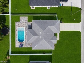 Building Photo - 1802 NW 20th Terrace