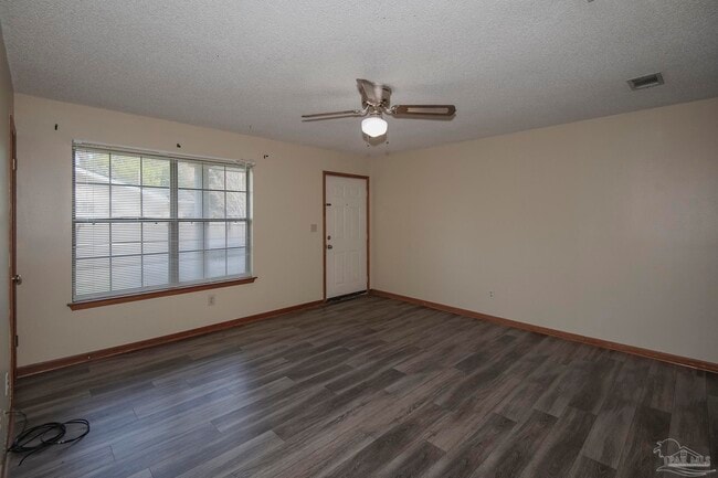 Building Photo - 496 Lownde Ave