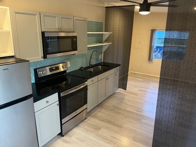 Foto del edificio - 2824 24th Ave N