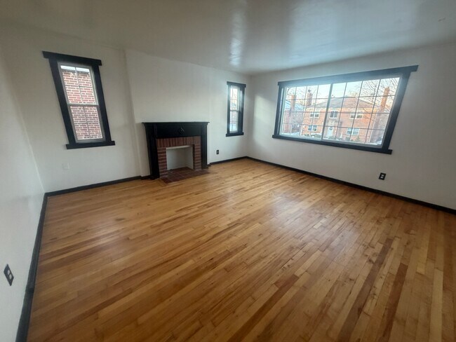 Foto del edificio - 1465 W 7th Ave