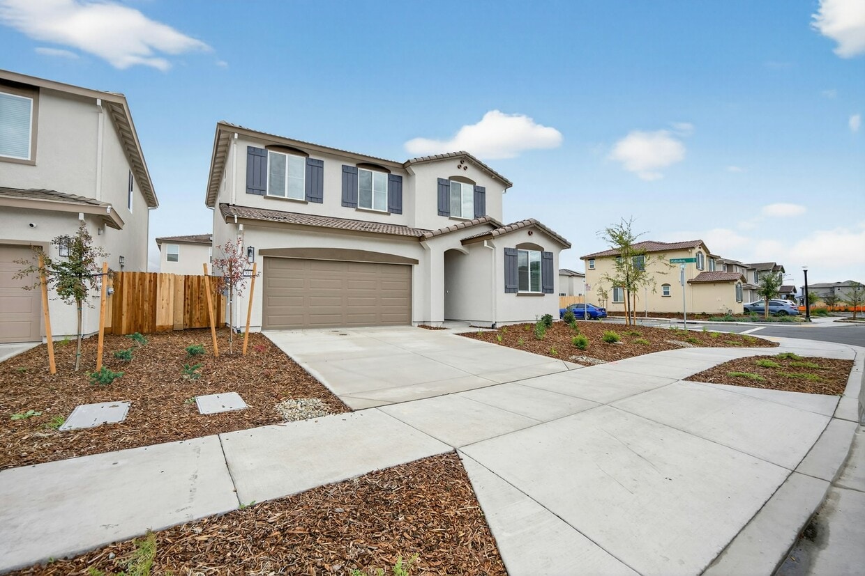 Foto principal - 5316 Allentown Wy