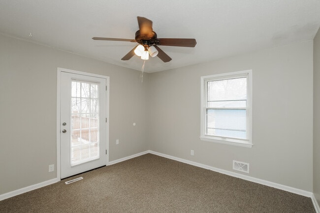 Building Photo - 5238 Overton Ave