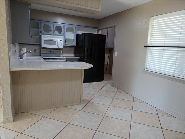 Foto del edificio - 600 Oak Creek Dr