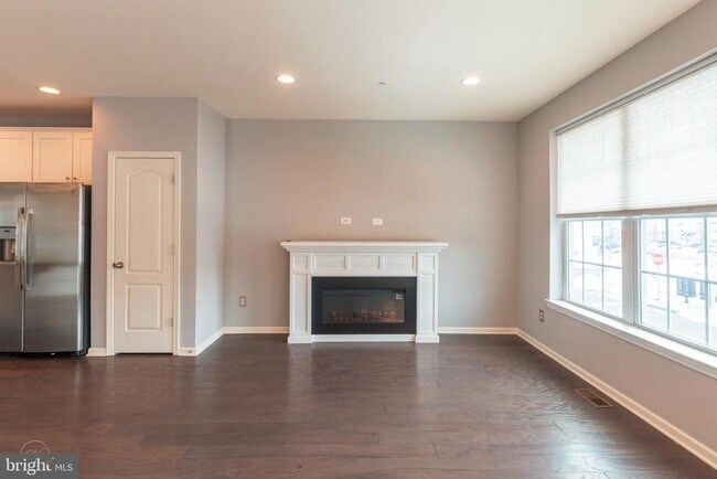 Foto del edificio - 2305 Maci's Cir