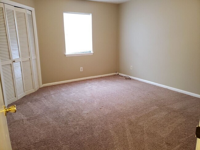 Foto del edificio - Townhome Near the Beach, In the Heart of PCB! *SPECIAL: 1/2 OFF 1st Month's Rent* + *Military Inc...