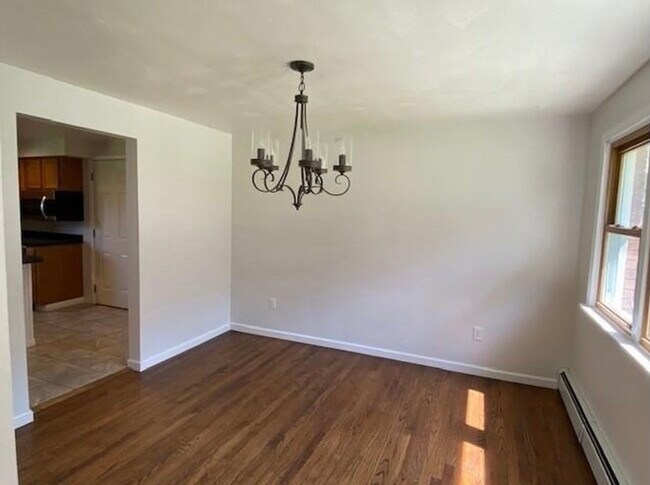 Foto del edificio - 1009 Beechwood Ln