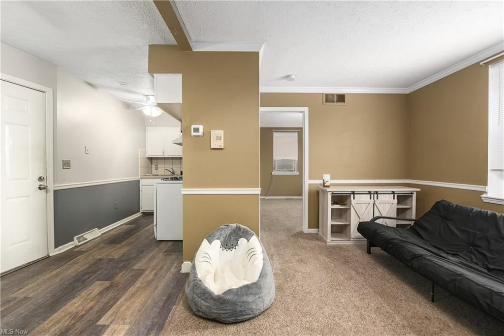 OPEN LIVING ROOM - 1302 Broadway Ave