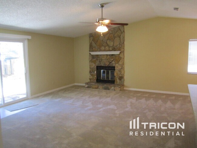 Foto del edificio - 3162 E Bee Street Orange Park FL