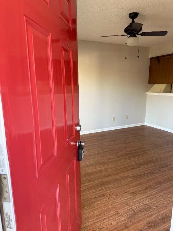 Building Photo - 105 Wisteria Ct