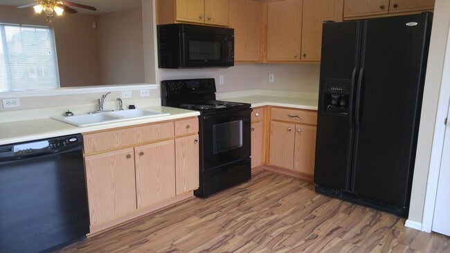 Building Photo - Lovely 3 bedroom home in Stetson Hills!