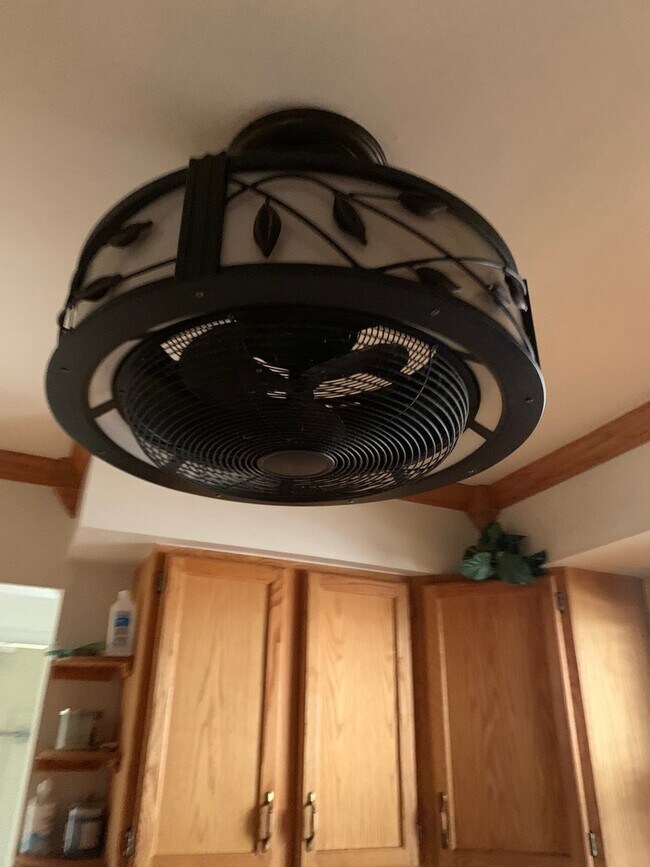 Foto del edificio - 14423 Sanderson Ave