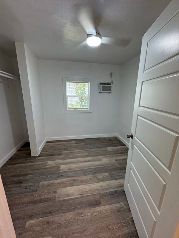 Building Photo - 331 Madero St
