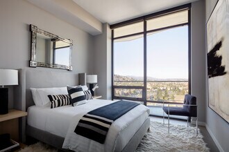 Interior Photo - Argyle House